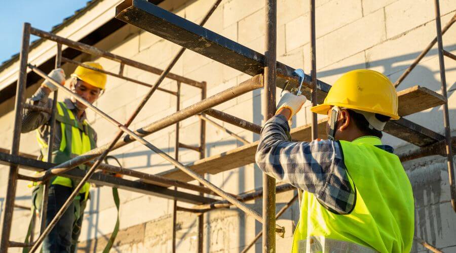 Professional gutter cleaning in Foristell, MO